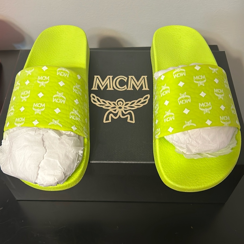 Authentic MCM Slides